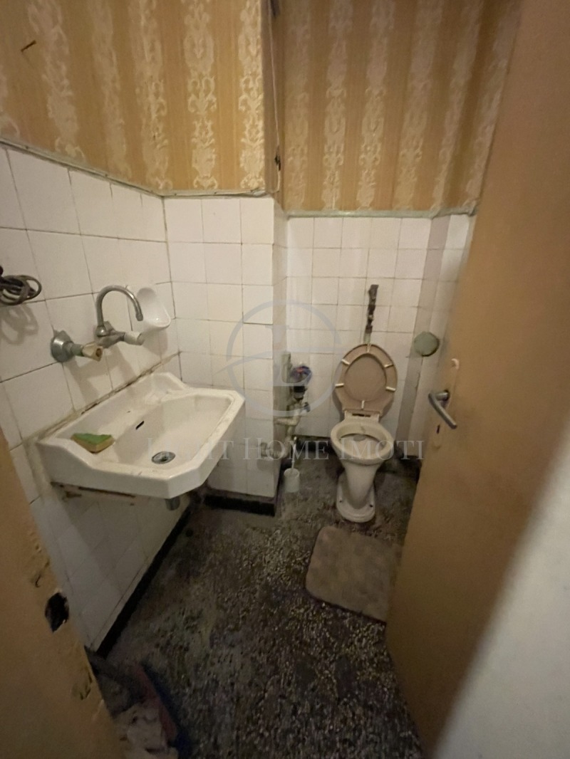 In vendita  2 camere da letto Plovdiv , Kiuchuk Parig , 107 mq | 57811015 - Immagine [11]