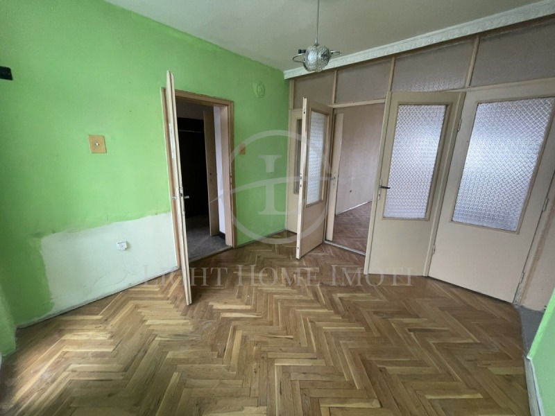 Zu verkaufen  2 Schlafzimmer Plowdiw , Kjutschuk Parisch , 107 qm | 57811015 - Bild [2]