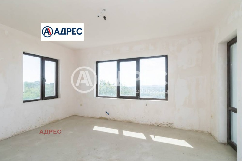 De vânzare  Casa Varna , m-t Boroveț - iug , 349 mp | 90847753 - imagine [10]