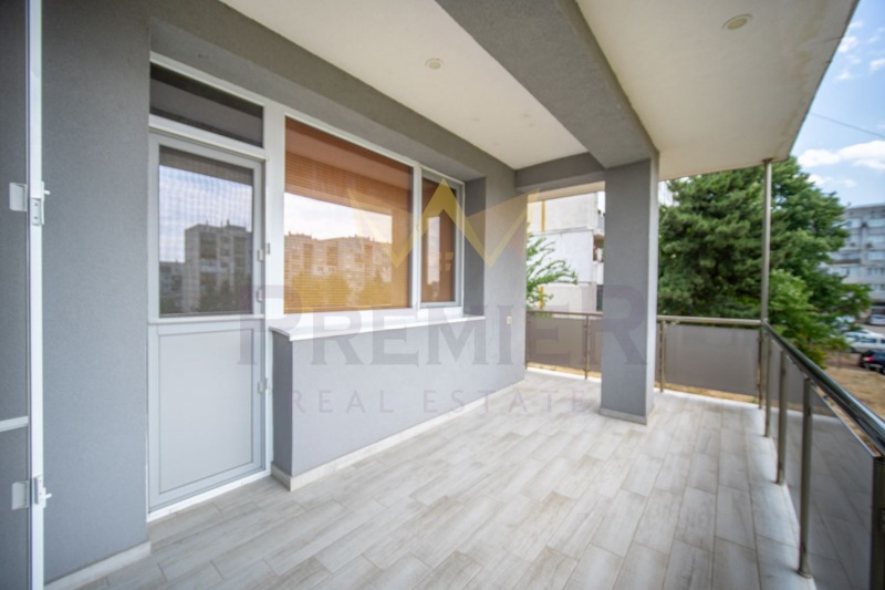 Продава КЪЩА, гр. Балчик, област Добрич