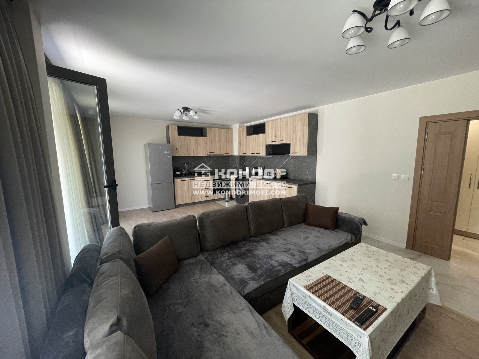 Продава 2-СТАЕН, гр. Пловдив, Център, снимка 2 - Апартаменти - 46055581