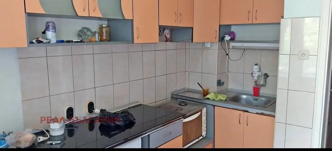 Продава 2-СТАЕН, гр. Русе, Широк център