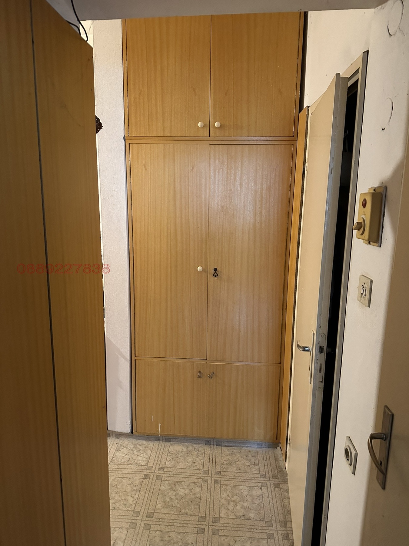 Продава 3-СТАЕН, гр. Велико Търново, Бузлуджа, снимка 3 - Апартаменти - 54244957