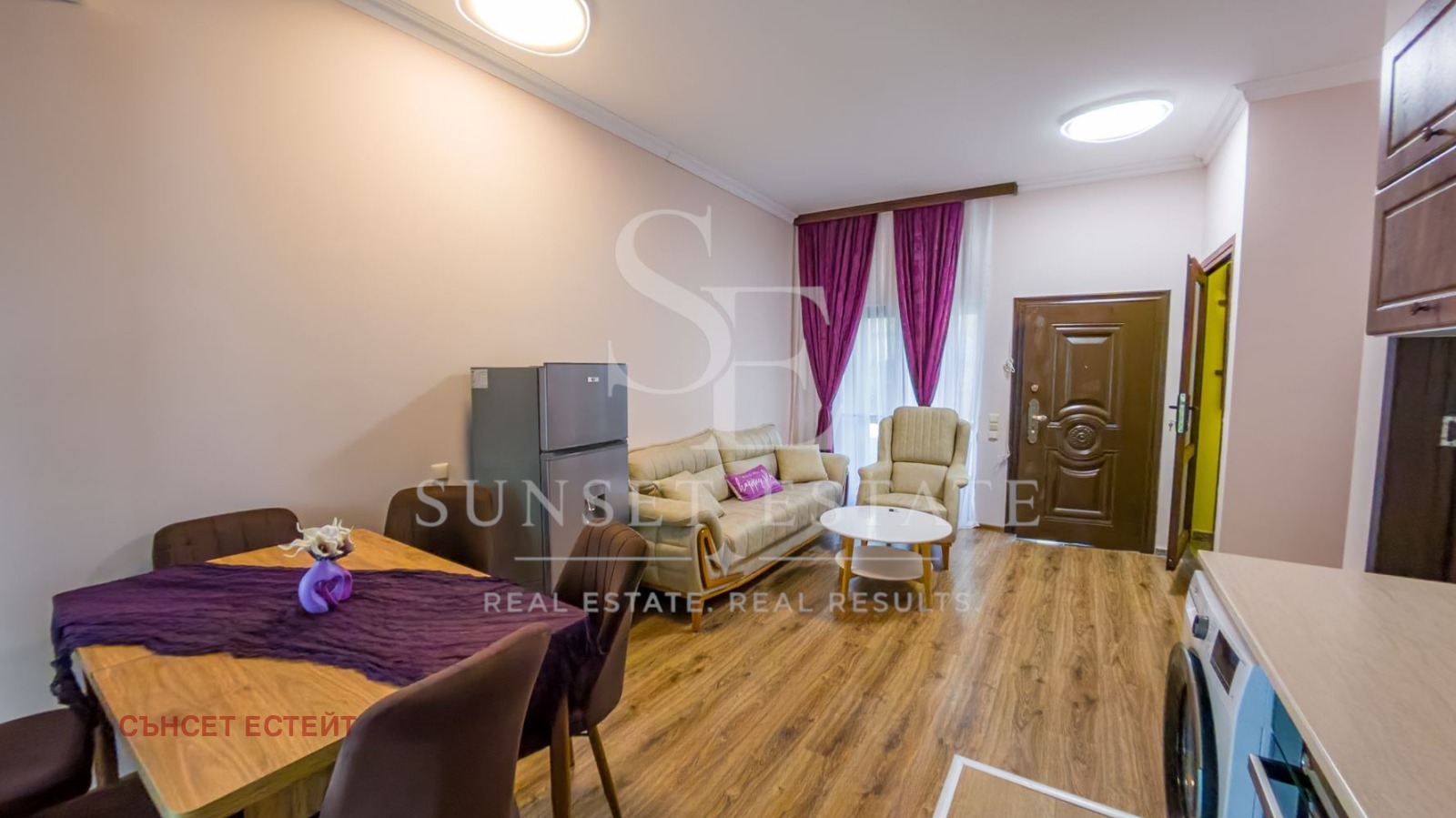 Продава КЪЩА, гр. Бургас, Сарафово, снимка 2 - Къщи - 55105600