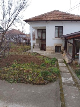 Casa Orel, Razgrad 1