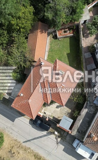 Продава КЪЩА, с. Розовец, област Пловдив