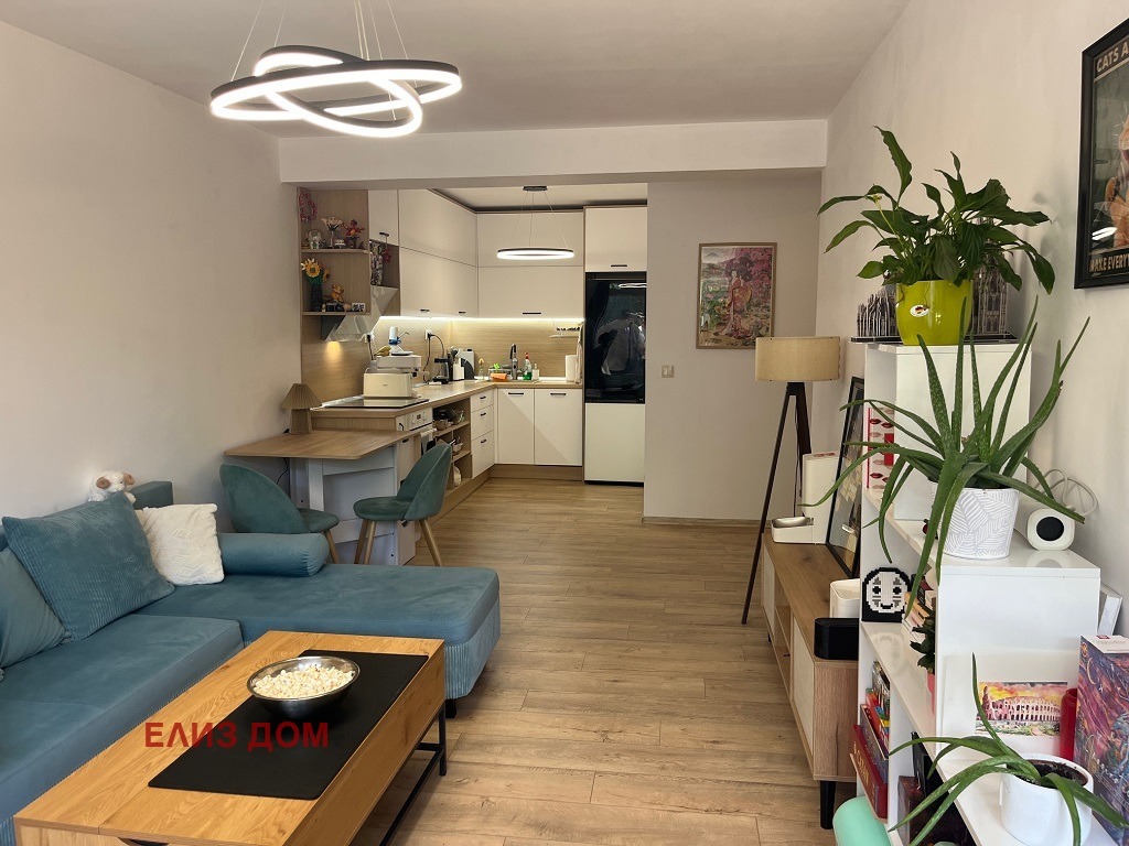 Продава 3-СТАЕН, гр. Варна, Свети Никола, снимка 2 - Апартаменти - 55313377