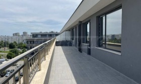 Mezonet Slavejkov, Burgas