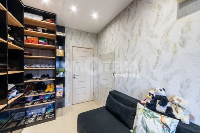 À venda  2 quartos Varna , k.k. Sv.Sv. Konstantin i Elena , 92 m² | 73225198 - imagem [8]