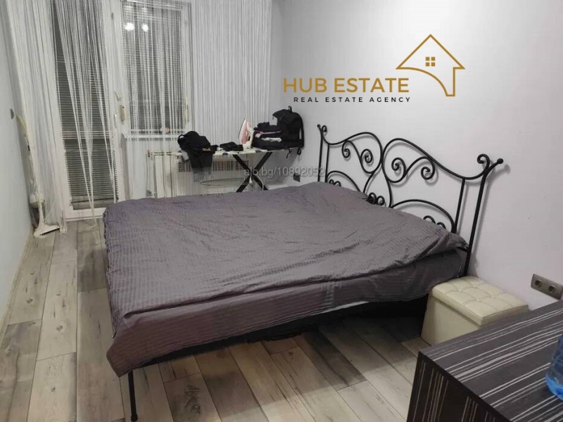 Продава 3-СТАЕН, гр. Добрич, Кралска зона