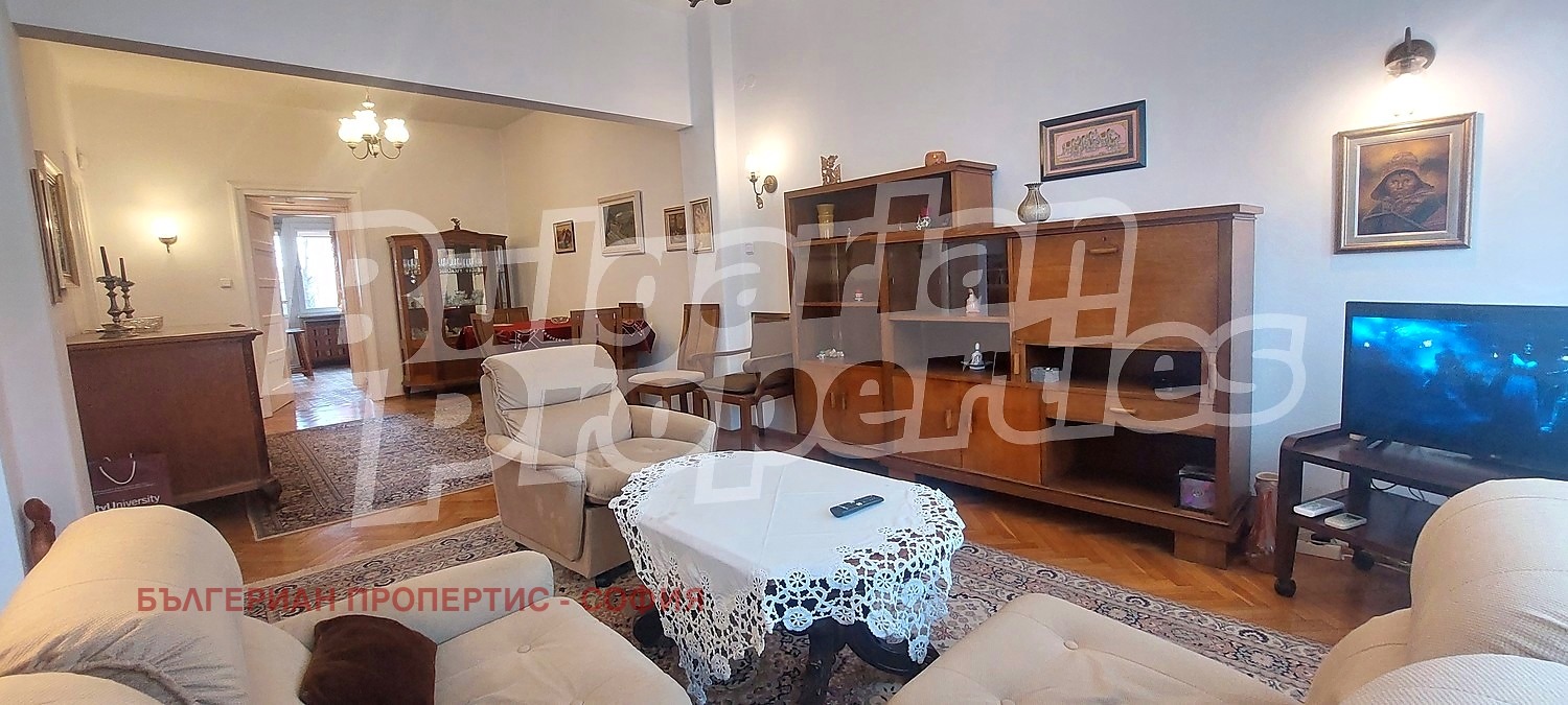 Продава 2-СТАЕН, гр. София, Център