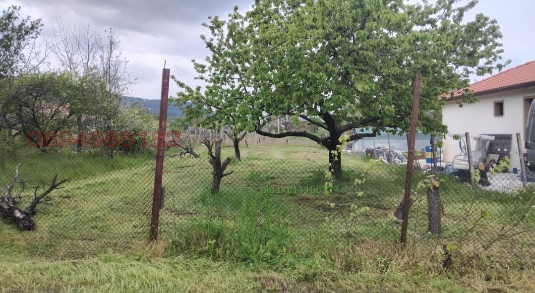 Продава ПАРЦЕЛ, с. Червен, област Пловдив