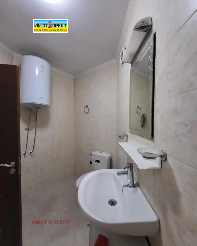 Продава 2-СТАЕН, гр. Пазарджик, Идеален център, снимка 10 - Апартаменти - 52470246