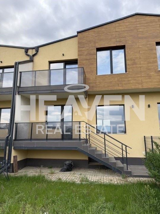 Продава КЪЩА, гр. Пловдив, Христо Смирненски, снимка 2 - Къщи - 54331590