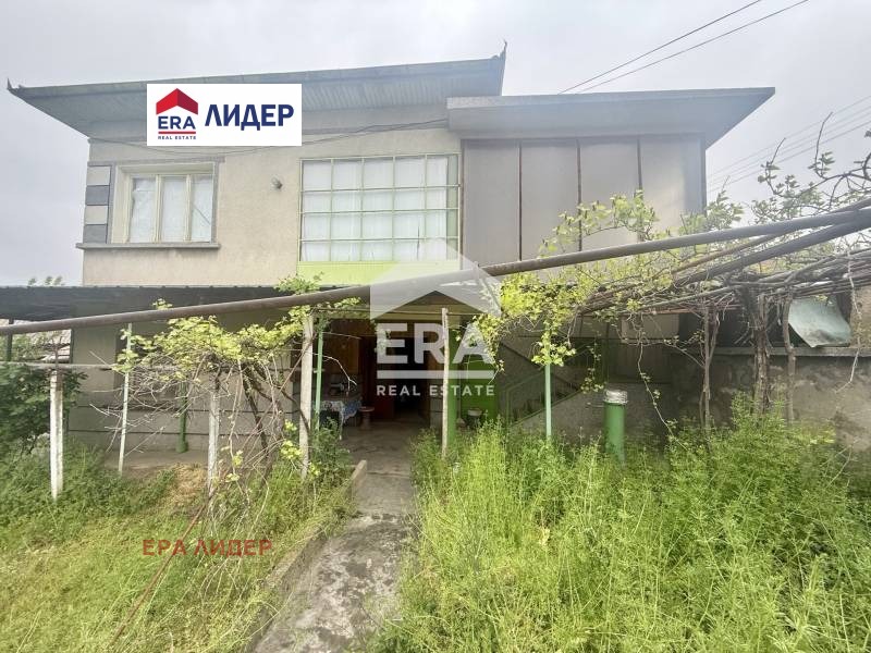 Продава КЪЩА, с. Копривец, област Русе