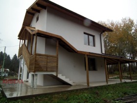 Maison Dolna Dikanya, région Pernik 1