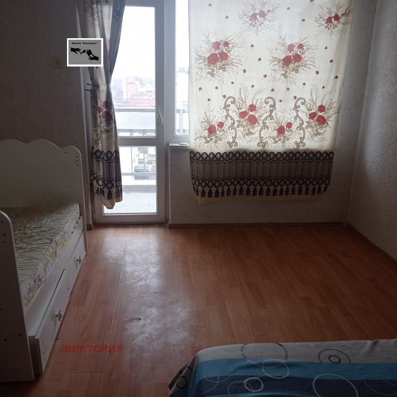 Продава  2-стаен град Пазарджик , Устрем , 60 кв.м | 62986637 - изображение [11]