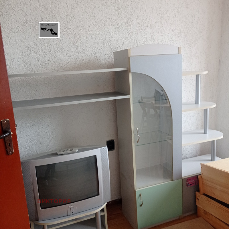 Продава  2-стаен град Пазарджик , Устрем , 60 кв.м | 62986637 - изображение [2]