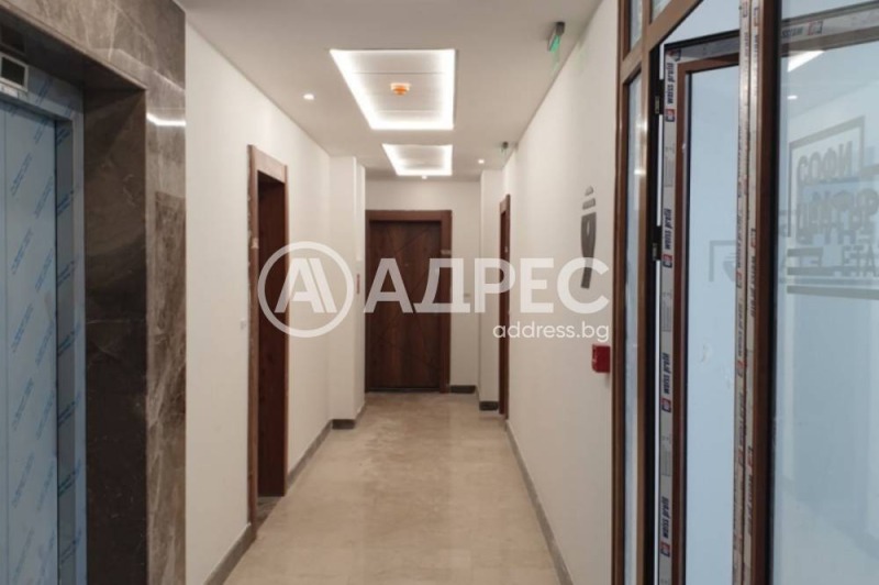 Продава 3-СТАЕН, гр. София, Сердика