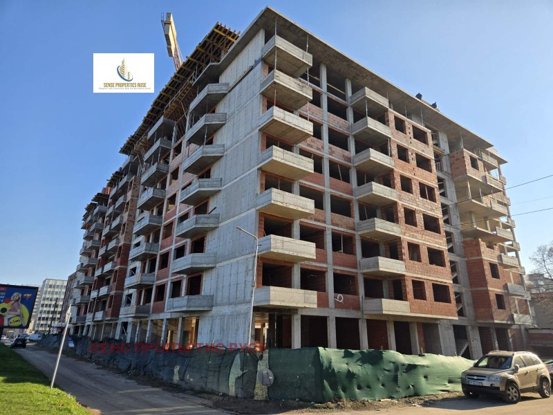 Продава 4-СТАЕН, гр. Русе, Родина 1