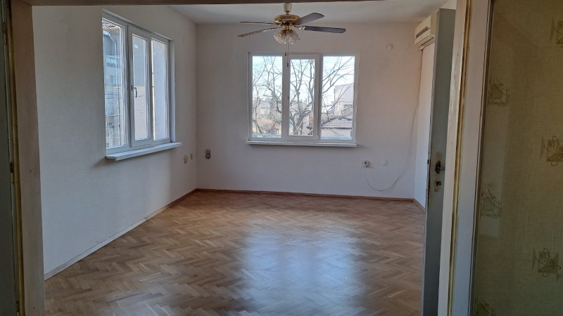 Продава ЕТАЖ ОТ КЪЩА, гр. Стара Загора, Аязмото