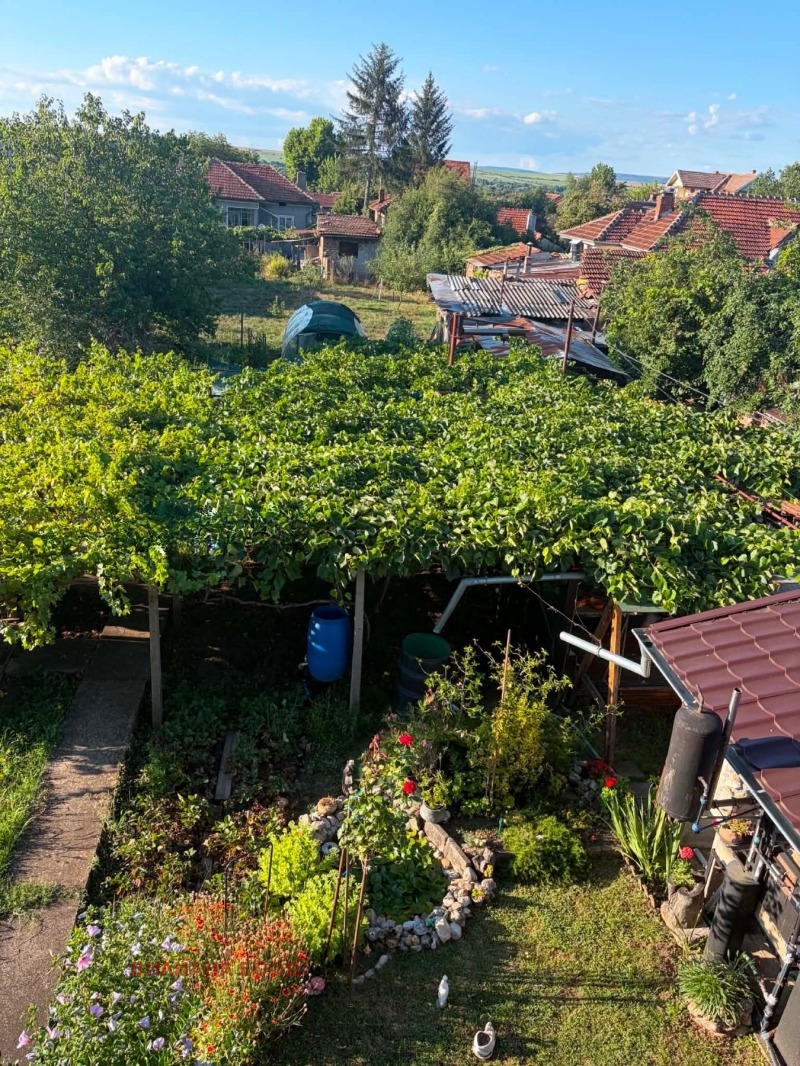 Продава ЕТАЖ ОТ КЪЩА, гр. Горна Оряховица, област Велико Търново, снимка 11 - Етаж от къща - 56123050
