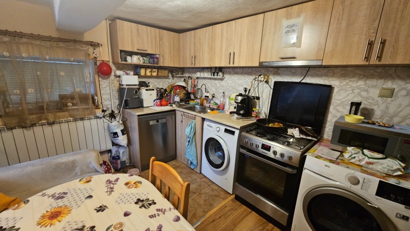 Продава КЪЩА, гр. Разград, Житница, снимка 5 - Къщи - 53234084