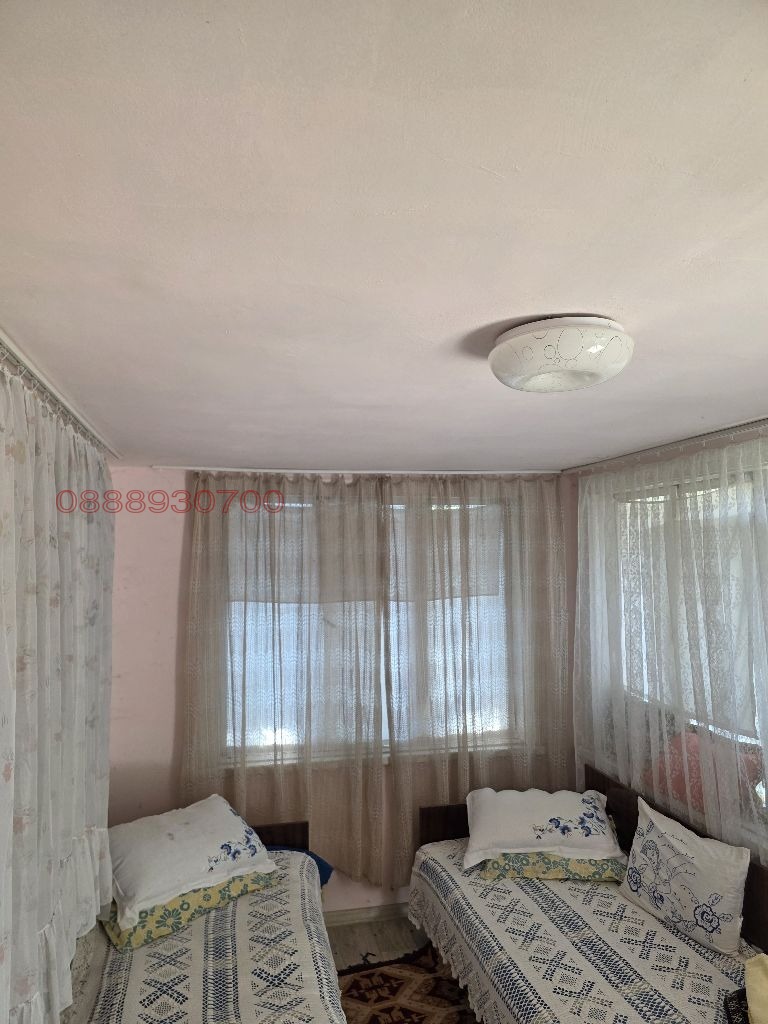 Продава КЪЩА, гр. Велики Преслав, област Шумен, снимка 3 - Къщи - 55709522