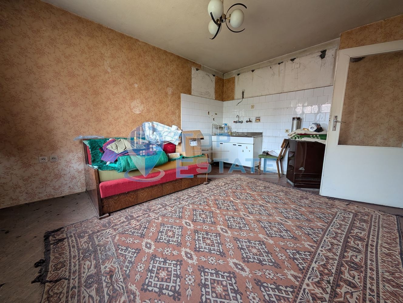 Продава 4-СТАЕН, гр. Елена, област Велико Търново, снимка 2 - Апартаменти - 50963581