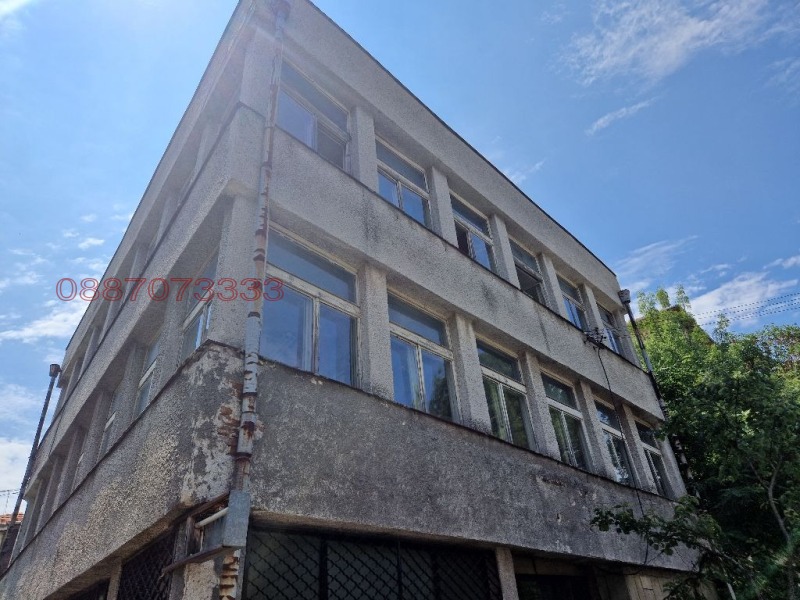 Продава САМОСТОЯТЕЛНА СГРАДА в област Бургас, гр. Малко Търново - 420 кв.м / 89 400 € » 174 851.20 лв.