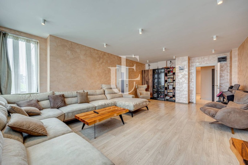 Продава  Многостаен град София , Център , 300 кв.м | 52561386 - изображение [2]