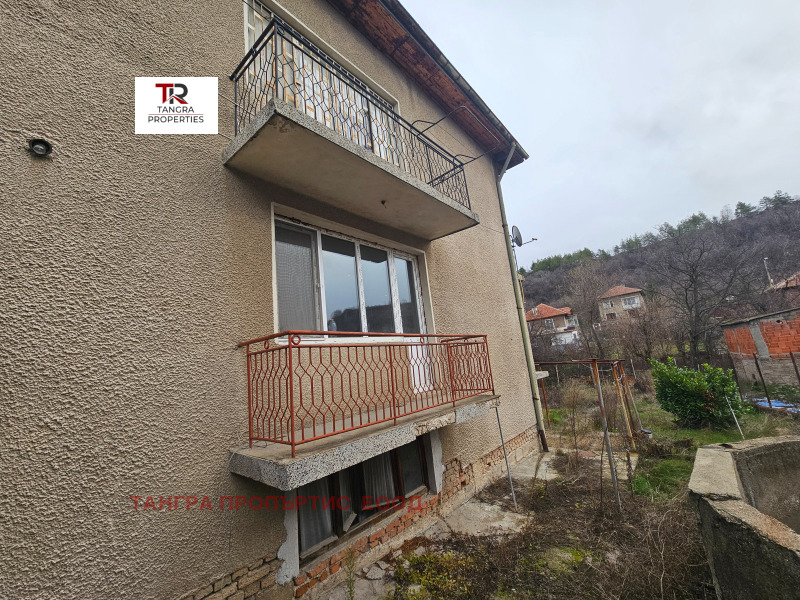 Продава ЕТАЖ ОТ КЪЩА, гр. Бобов дол, област Кюстендил, снимка 2 - Етаж от къща - 52678476