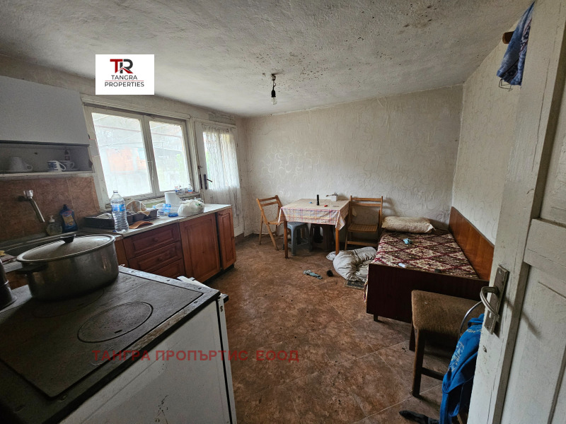 Продава ЕТАЖ ОТ КЪЩА, гр. Бобов дол, област Кюстендил, снимка 13 - Етаж от къща - 52678476