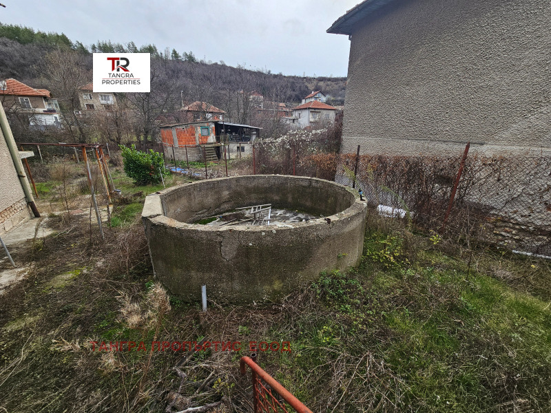 Продава ЕТАЖ ОТ КЪЩА, гр. Бобов дол, област Кюстендил, снимка 6 - Етаж от къща - 52678476