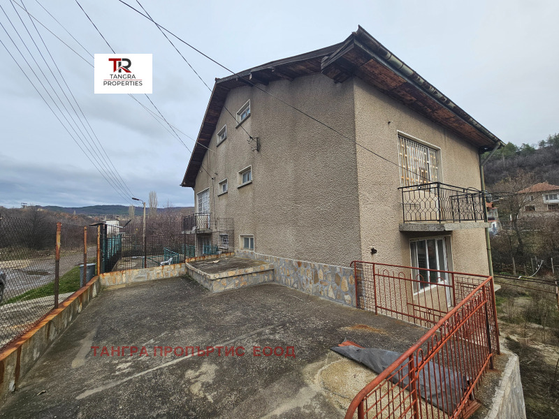 Продава ЕТАЖ ОТ КЪЩА, гр. Бобов дол, област Кюстендил, снимка 5 - Етаж от къща - 52678476