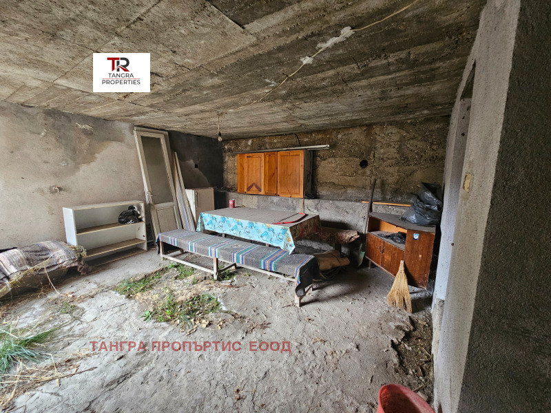 Продава ЕТАЖ ОТ КЪЩА, гр. Бобов дол, област Кюстендил, снимка 9 - Етаж от къща - 52678476