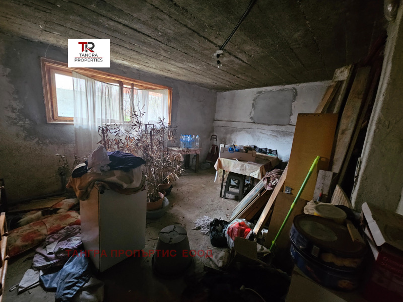 Продава ЕТАЖ ОТ КЪЩА, гр. Бобов дол, област Кюстендил, снимка 17 - Етаж от къща - 52678476