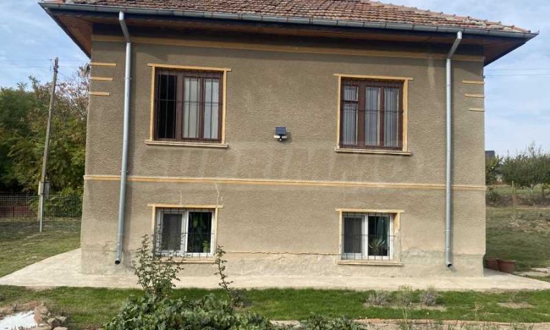 Продава КЪЩА, с. Ковачица, област Монтана, снимка 2 - Къщи - 52145530