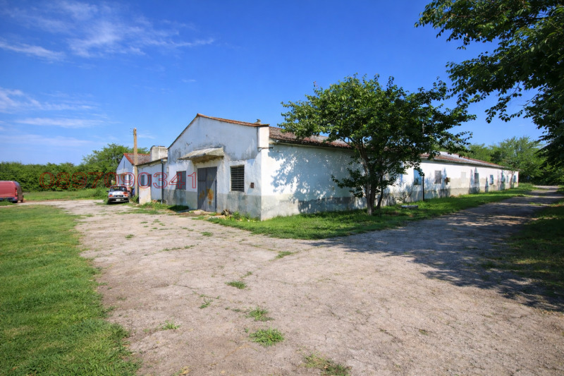 Продава ПРОМ. ПОМЕЩЕНИЕ, с. Млада гвардия, област Варна