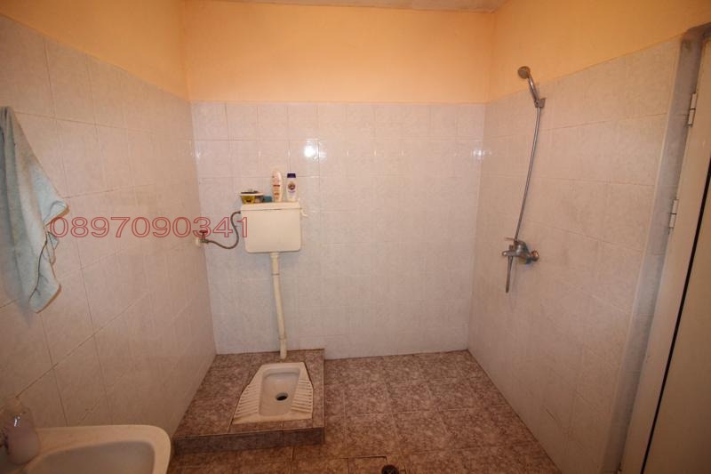 Продава ПРОМ. ПОМЕЩЕНИЕ, с. Млада гвардия, област Варна, снимка 7 - Производствени сгради - 53532769