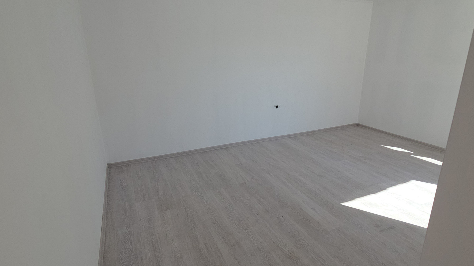 Продава КЪЩА, с. Червенци, област Варна, снимка 5 - Къщи - 53968924