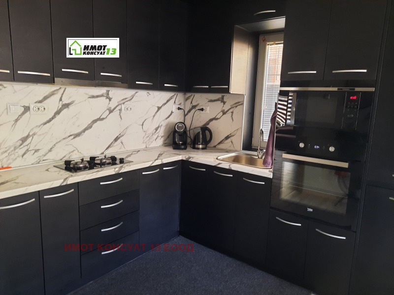Продава 3-СТАЕН в град Плевен, Широк център - 120 кв.м / 180 000 € » 352 049.40 лв., ИМОТ КОНСУЛТ 13 ЕООД