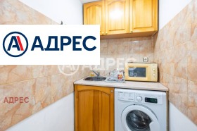 1-стаен град Варна, Колхозен пазар