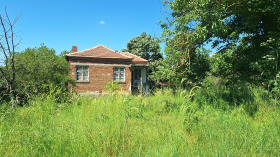 Casa Karnobat, região Burgas