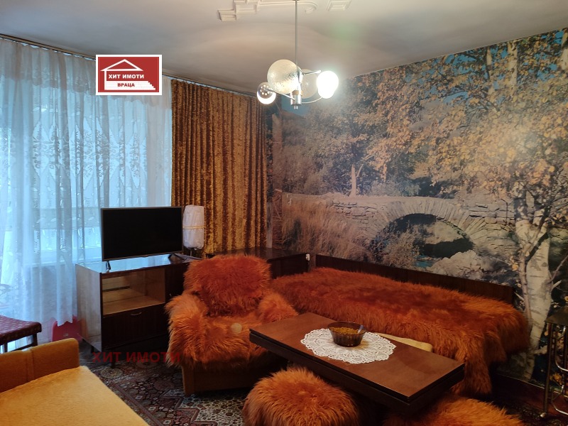 In vendita  1 camera da letto Vratsa , Tsentar , 65 mq | 75769425