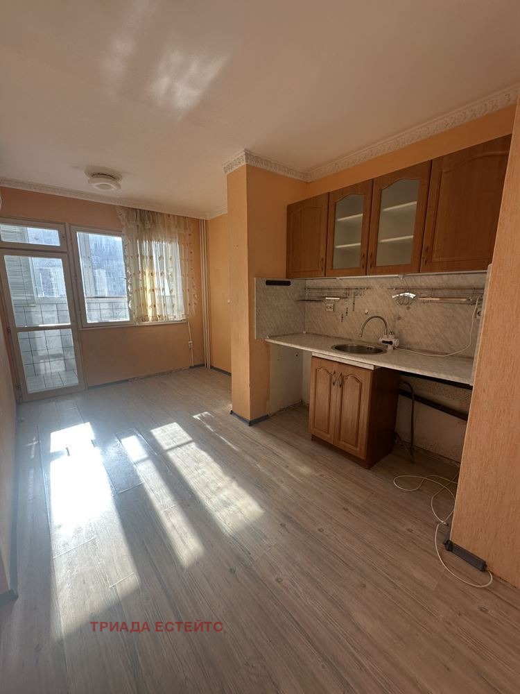 Продава 3-СТАЕН, гр. Бургас, Изгрев, снимка 16 - Апартаменти - 54678584