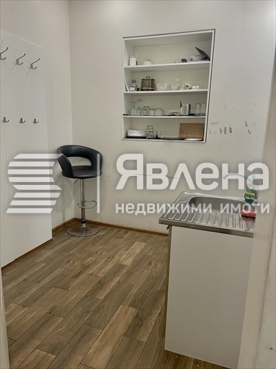 Продава 4-СТАЕН, гр. София, Център, снимка 9 - Aпартаменти - 47562424