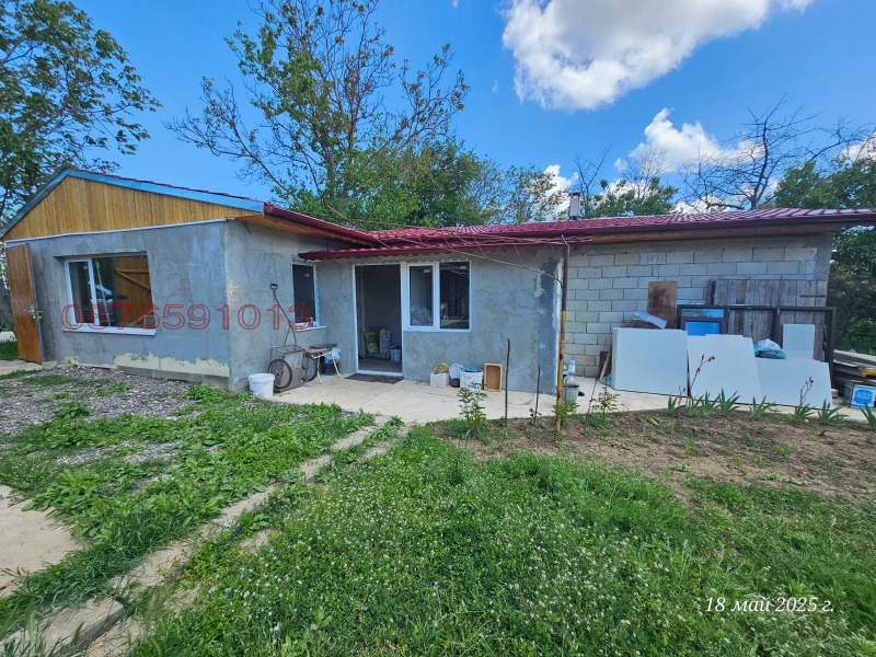 Продава КЪЩА, с. Полковник Ламбриново, област Силистра