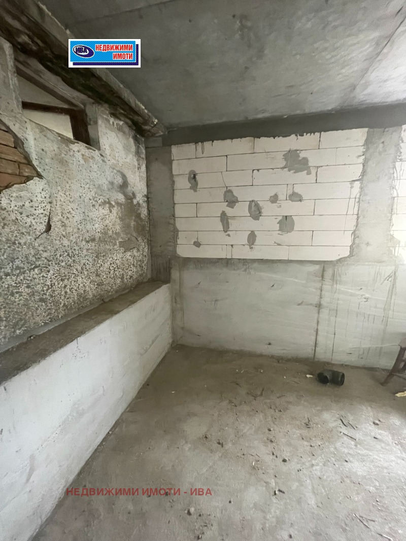 Продава КЪЩА, с. Драганово, област Велико Търново, снимка 13 - Къщи - 52983186