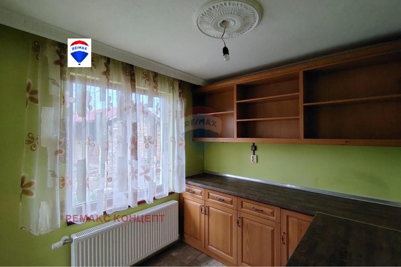 Продава КЪЩА, с. Мараш, област Шумен, снимка 4 - Къщи - 53149537